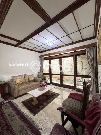 Dijual Rumah Mewah Megah Dengan View Eksklusif di Pondok Indah, Jakarta Selatan Dijual Rumah Mewah Megah Dengan View Eksklusif di Pondok Indah, Jakarta Selatan