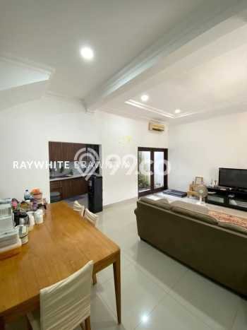 Jual Rumah Luas Megah Dengan View Eksklusif di Cipete, Jakarta Selatan Jual Rumah Luas Megah Dengan View Eksklusif di Cipete, Jakarta Selatan