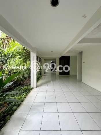 Rumah Luxury Modern Tanpa Renovasi di Kemang Jakarta Selatan Rumah Luxury Modern Tanpa Renovasi di Kemang Jakarta Selatan