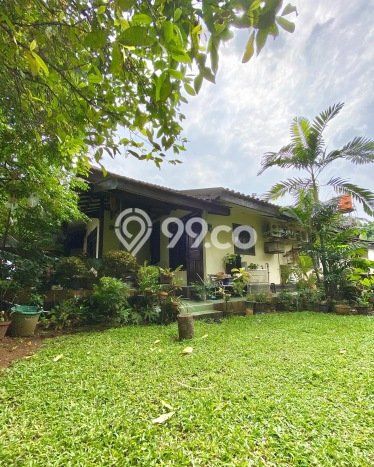 Ready to Use! Luxury House LT 585m2 Desain Elegan di Pondok Labu Ready to Use! Luxury House LT 585m2 Desain Elegan di Pondok Labu