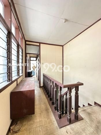 Ready to Use! Premium House LT 198m2 Desain Elegan di Pondok Indah Ready to Use! Premium House LT 198m2 Desain Elegan di Pondok Indah