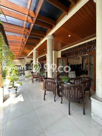 Hunian Mewah Siap Huni LT 633m2 di Pancoran, Jakarta Selatan Hunian Mewah Siap Huni LT 633m2 di Pancoran, Jakarta Selatan
