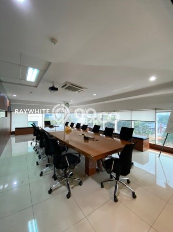 LOKASI TERBAIK! Kantor Kawasan Warung Buncit, Luas 1000m², Area Bisnis LOKASI TERBAIK! Kantor Kawasan Warung Buncit, Luas 1000m², Area Bisnis