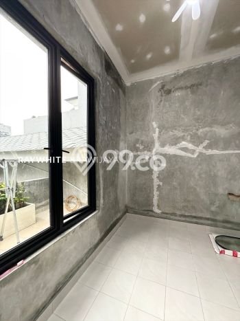 Hunian Strategis Dikontrakkan 4 Kamar di Kebayoran Baru Boleh Nego Hunian Strategis Dikontrakkan 4 Kamar di Kebayoran Baru Boleh Nego