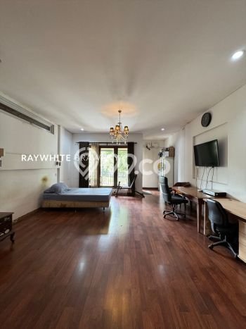 Dijual Rumah Mewah Megah Dengan View Eksklusif di Pondok Indah, Jakarta Selatan Dijual Rumah Mewah Megah Dengan View Eksklusif di Pondok Indah, Jakarta Selatan