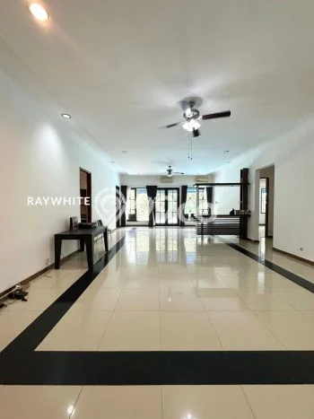 Jarang Ada! Rumah Sewa 5 Kamar Bagus Siap Huni Kemang Jarang Ada! Rumah Sewa 5 Kamar Bagus Siap Huni Kemang
