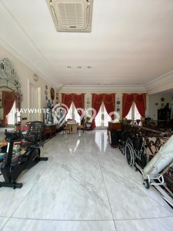 Dijual Rumah Premium dengan Fasilitas Sekitar Lengkap di Kebayoran Baru, Jakarta Selatan Dijual Rumah Premium dengan Fasilitas Sekitar Lengkap di Kebayoran Baru, Jakarta Selatan