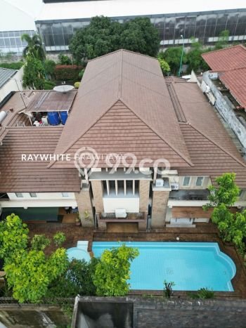 Rumah Elit Modern Tanpa Renovasi di Kemang Jakarta Selatan Rumah Elit Modern Tanpa Renovasi di Kemang Jakarta Selatan
