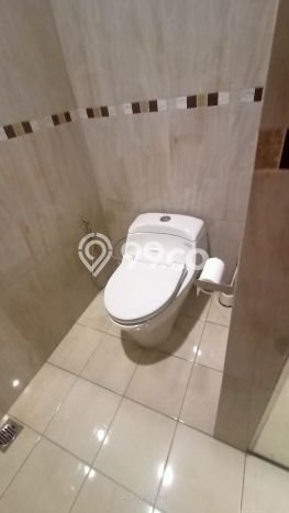 SEGERA MILIKI! Rumah di Intercon, Jakarta Barat, Luas 300m² Bangunan 332m² SEGERA MILIKI! Rumah di Intercon, Jakarta Barat, Luas 300m² Bangunan 332m²