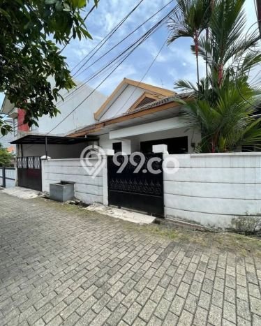 Hunian Eksklusif Siap Huni LT 238m2 di Cilandak, Jakarta Selatan Hunian Eksklusif Siap Huni LT 238m2 di Cilandak, Jakarta Selatan
