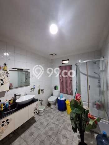 Dijual Rumah Premium dengan Fasilitas Sekitar Komplit di Tebet, Jakarta Selatan Dijual Rumah Premium dengan Fasilitas Sekitar Komplit di Tebet, Jakarta Selatan
