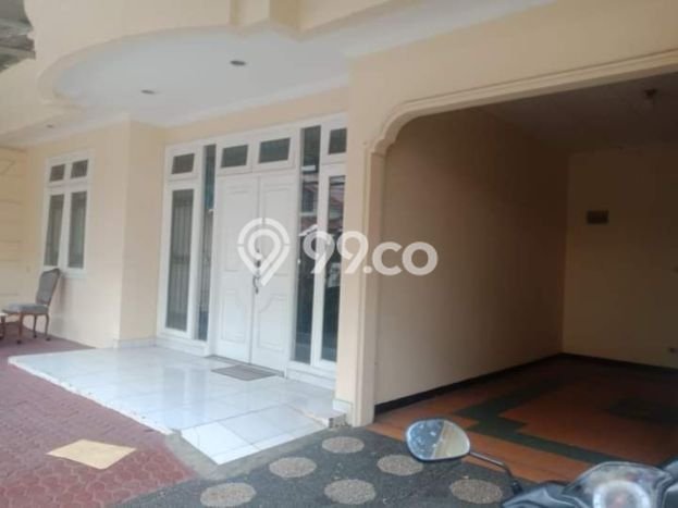 Rumah Elit LB 300m2 Siap Huni Desain Elegan di Kebon Kacang, Jakarta Pusat Rumah Elit LB 300m2 Siap Huni Desain Elegan di Kebon Kacang, Jakarta Pusat