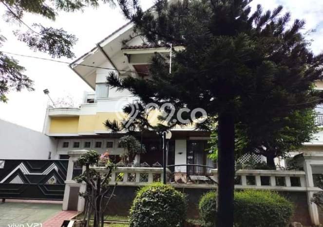 Rumah Mewah LB 800m2 Siap Pakai Desain Elegan di Joglo, Jakarta Barat Rumah Mewah LB 800m2 Siap Pakai Desain Elegan di Joglo, Jakarta Barat
