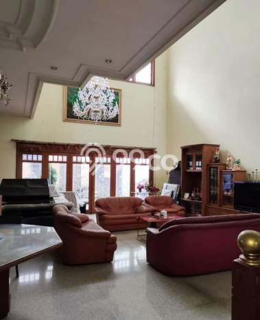 Rumah Mewah LB 800m2 Siap Pakai Desain Elegan di Joglo, Jakarta Barat Rumah Mewah LB 800m2 Siap Pakai Desain Elegan di Joglo, Jakarta Barat
