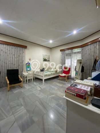 Siap Huni Hunian Elit 6 Kamar di Kebayoran Baru Dekat ke Mana Pun Siap Huni Hunian Elit 6 Kamar di Kebayoran Baru Dekat ke Mana Pun
