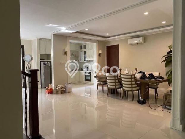 Dijual Rumah Mewah Megah Dengan View Eksklusif di Bintaro, Jakarta Selatan Dijual Rumah Mewah Megah Dengan View Eksklusif di Bintaro, Jakarta Selatan