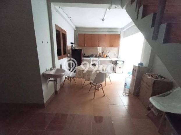 Kost Dijual Lokasi Senen, Jakarta Pusat, Spesifikasi 24 Kamar Tidur dan Luas 522m2 Kost Dijual Lokasi Senen, Jakarta Pusat, Spesifikasi 24 Kamar Tidur dan Luas 522m2