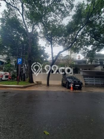 Siap Huni Hunian Elit 9 Kamar di Kebayoran Baru Dekat ke Mana Saja Siap Huni Hunian Elit 9 Kamar di Kebayoran Baru Dekat ke Mana Saja