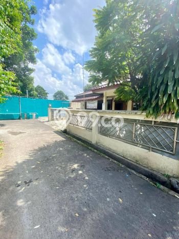 Rumah Elit Modern Tanpa Renovasi di Tanah Kusir Jakarta Selatan Rumah Elit Modern Tanpa Renovasi di Tanah Kusir Jakarta Selatan