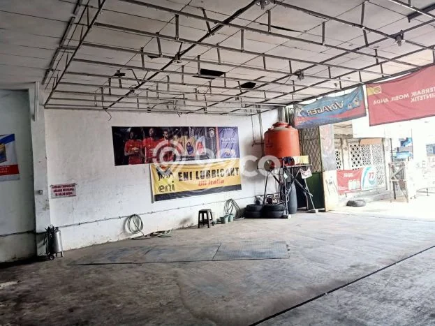 Komersial Bagus Dijual LB 300m2 Lokasi Strategis Jakarta Selatan Area Cocok untuk Berbisnis Komersial Bagus Dijual LB 300m2 Lokasi Strategis Jakarta Selatan Area Cocok untuk Berbisnis