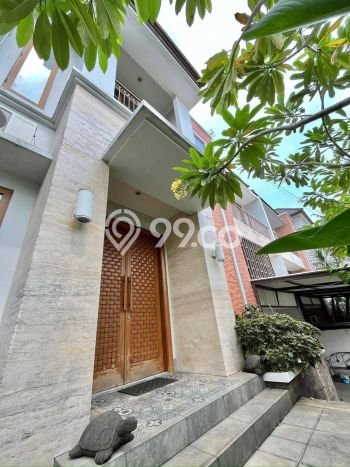 Rumah Mewah Dijual LT 237m2 di Cilandak, Jakarta Selatan Rumah Mewah Dijual LT 237m2 di Cilandak, Jakarta Selatan