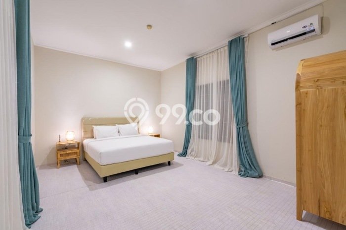 FOR SALE! Vila di , Area 295m2m², Akses ke Pusat Kota FOR SALE! Vila di , Area 295m2m², Akses ke Pusat Kota