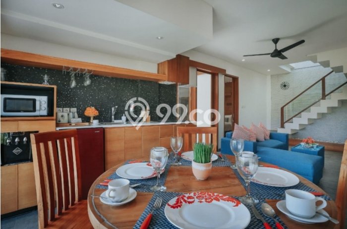 Rumah Mewah LB 1500m2 Siap Pakai Desain Elegan di Seminyak, Badung Rumah Mewah LB 1500m2 Siap Pakai Desain Elegan di Seminyak, Badung