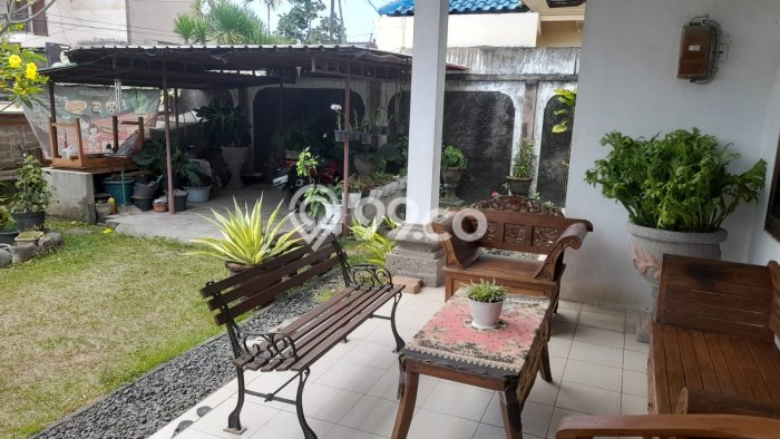 Rumah Elit LB 208m2 Siap Pakai Desain Elegan di Gatot Subroto, Denpasar Rumah Elit LB 208m2 Siap Pakai Desain Elegan di Gatot Subroto, Denpasar