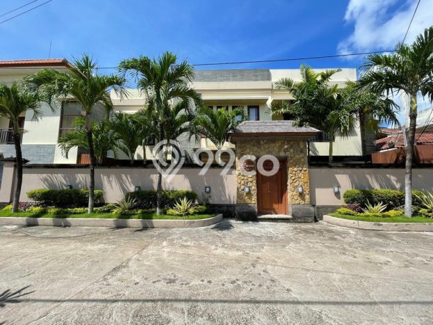 For Sale! Luxury House LT 800m2 Desain Modern di Jimbaran For Sale! Luxury House LT 800m2 Desain Modern di Jimbaran