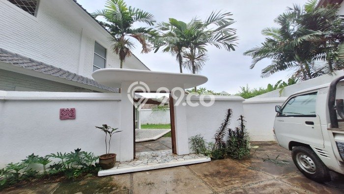 Jual Rumah Mewah Elegan Dengan View Eksklusif di Kerobokan, Badung Jual Rumah Mewah Elegan Dengan View Eksklusif di Kerobokan, Badung