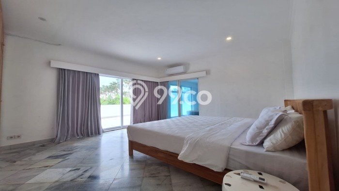 Jual Rumah Mewah Elegan Dengan View Eksklusif di Kerobokan, Badung Jual Rumah Mewah Elegan Dengan View Eksklusif di Kerobokan, Badung