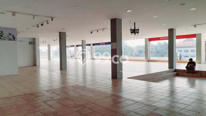 Unit Komersial Tersedia di Gatot Subroto Spesifikasi LB 5148m2 Unit Komersial Tersedia di Gatot Subroto Spesifikasi LB 5148m2