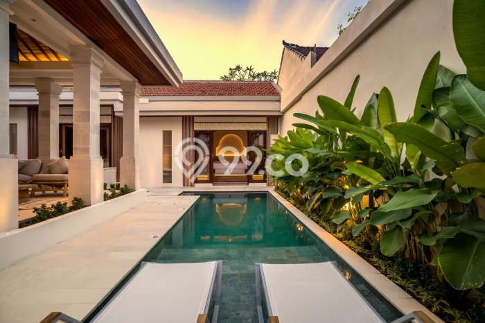 Ready to Use! Premium House LT 300m2 Desain Elegan di Kerobokan Ready to Use! Premium House LT 300m2 Desain Elegan di Kerobokan