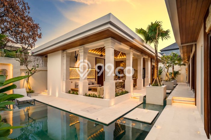 Ready to Use! Premium House LT 300m2 Desain Elegan di Kerobokan Ready to Use! Premium House LT 300m2 Desain Elegan di Kerobokan