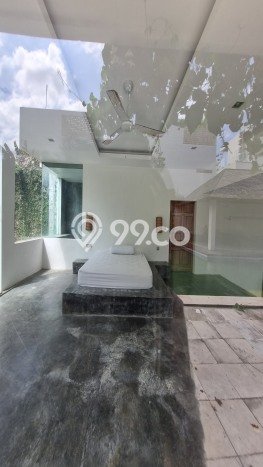Hunian Modern Disewakan di canggu Badung 4 KT & 4 KM Hunian Modern Disewakan di canggu Badung 4 KT & 4 KM