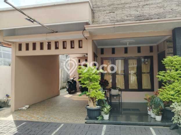 Rumah Elit Modern Siap Huni di Condet Jakarta Timur Rumah Elit Modern Siap Huni di Condet Jakarta Timur