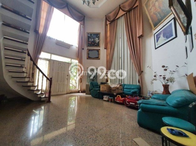 Rumah Luxury Modern Siap Huni di Intercon Jakarta Barat Rumah Luxury Modern Siap Huni di Intercon Jakarta Barat