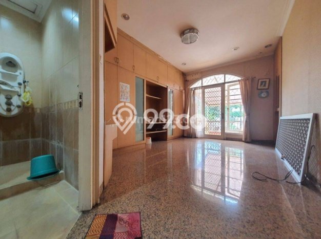 Rumah Luxury Modern Siap Huni di Intercon Jakarta Barat Rumah Luxury Modern Siap Huni di Intercon Jakarta Barat