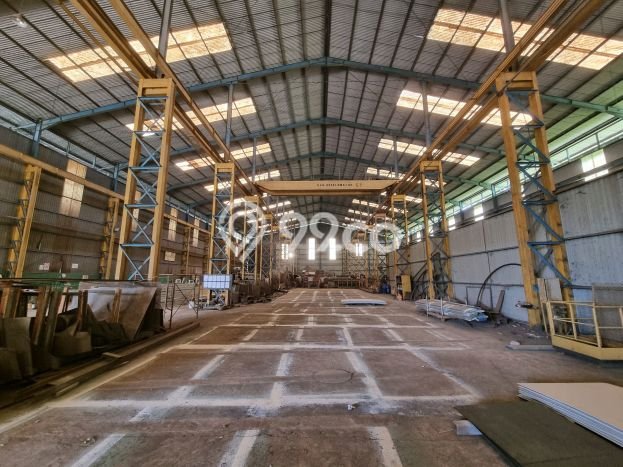 Area Ramai! Pabrik Dijual di Cikarang Barat untuk Bisnis Luas Bangunan 5000m2 Area Ramai! Pabrik Dijual di Cikarang Barat untuk Bisnis Luas Bangunan 5000m2