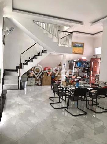 Rumah Mewah Siap Huni LT 135m2 di Cengkareng, Jakarta Barat Rumah Mewah Siap Huni LT 135m2 di Cengkareng, Jakarta Barat