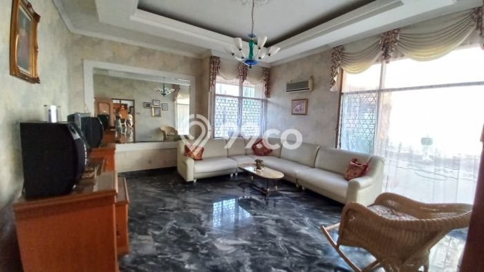 Jual Rumah Luas Elegan Dengan View Cantik di Intercon, Jakarta Barat Jual Rumah Luas Elegan Dengan View Cantik di Intercon, Jakarta Barat