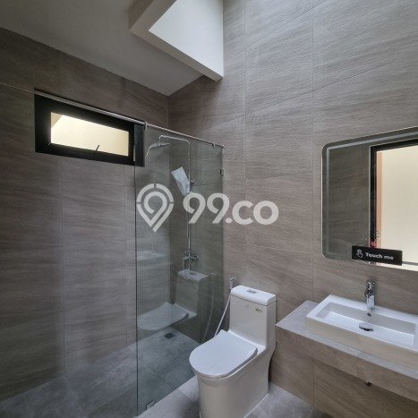 Hunian Elit LB 180m2 Siap Pakai Desain Elegan di Sunrise Garden, Jakarta Barat Hunian Elit LB 180m2 Siap Pakai Desain Elegan di Sunrise Garden, Jakarta Barat