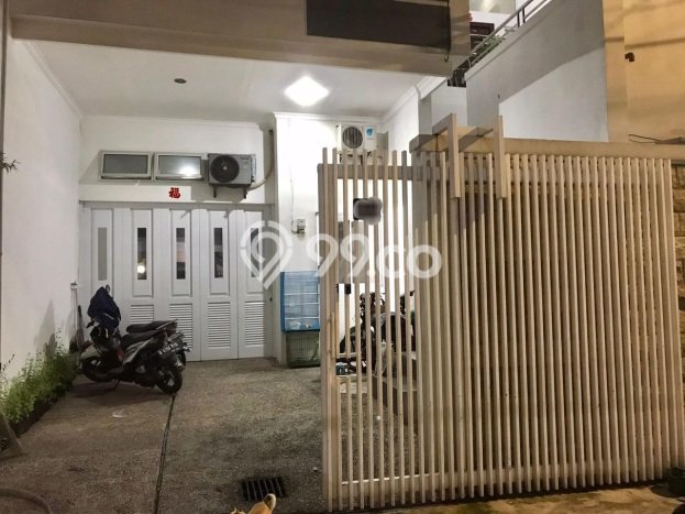 Rumah Mewah Siap Huni LT 135m2 di Cengkareng, Jakarta Barat Rumah Mewah Siap Huni LT 135m2 di Cengkareng, Jakarta Barat