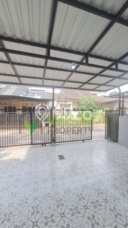For Sale Hunian Rumah Terawat 2 Kamar di BSD, Tangerang For Sale Hunian Rumah Terawat 2 Kamar di BSD, Tangerang