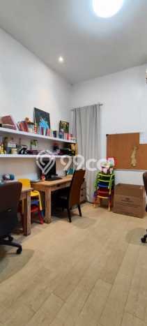 For Sale! Premium House LT 1935m2 Desain Elegan di Kedoya Baru For Sale! Premium House LT 1935m2 Desain Elegan di Kedoya Baru