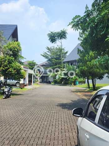 Jual Rumah Mewah Elegan Dengan View Eksklusif di BSD, Tangerang Jual Rumah Mewah Elegan Dengan View Eksklusif di BSD, Tangerang
