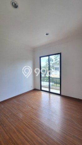 Jual Rumah Mewah Megah Dengan View Cantik di BSD, Tangerang Jual Rumah Mewah Megah Dengan View Cantik di BSD, Tangerang