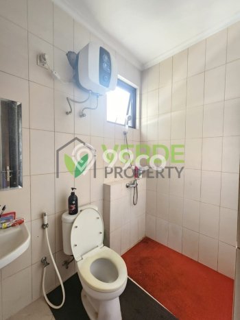 Rumah Kontrakan Tangerang LT 200m2 LB 155m2 Area BSD Rumah Kontrakan Tangerang LT 200m2 LB 155m2 Area BSD