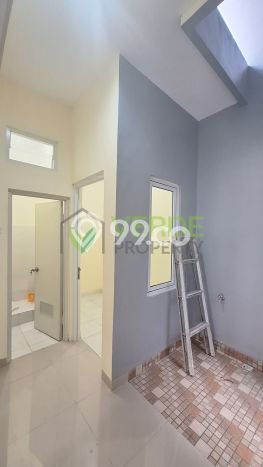 For Sale Hunian Rumah Terawat 2 Kamar di BSD, Tangerang For Sale Hunian Rumah Terawat 2 Kamar di BSD, Tangerang