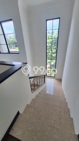 Jual Rumah Mewah Megah Dengan View Cantik di BSD, Tangerang Jual Rumah Mewah Megah Dengan View Cantik di BSD, Tangerang